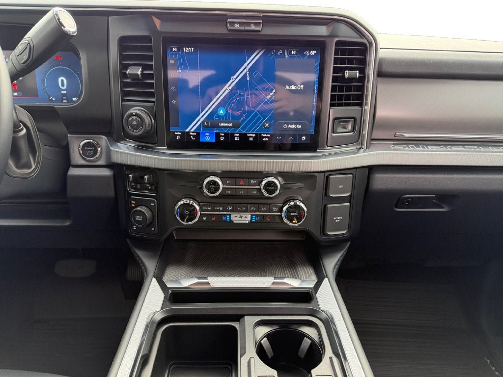 Used 2025 Ford F350 Platinum w/ FX4 Off-Road Package AWD/4WD image 12