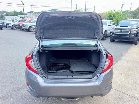 Used 2020 Honda Civic Sport image 4