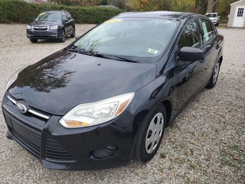 Used 2014 Ford Focus S image 3