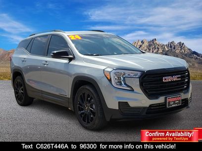 Used 2024 GMC Terrain SLE w/ Driver Convenience Package
