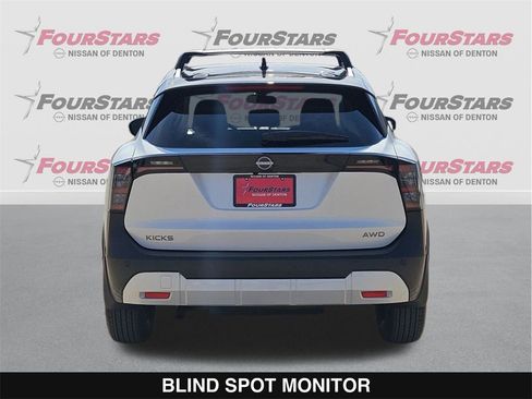 New 2026 Nissan Kicks SV image 5