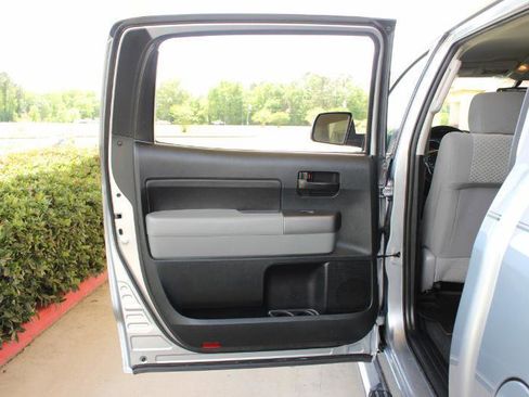 Used 2012 Toyota Tundra 4x4 CrewMax w/ TRD Off-Road Pkg image 29