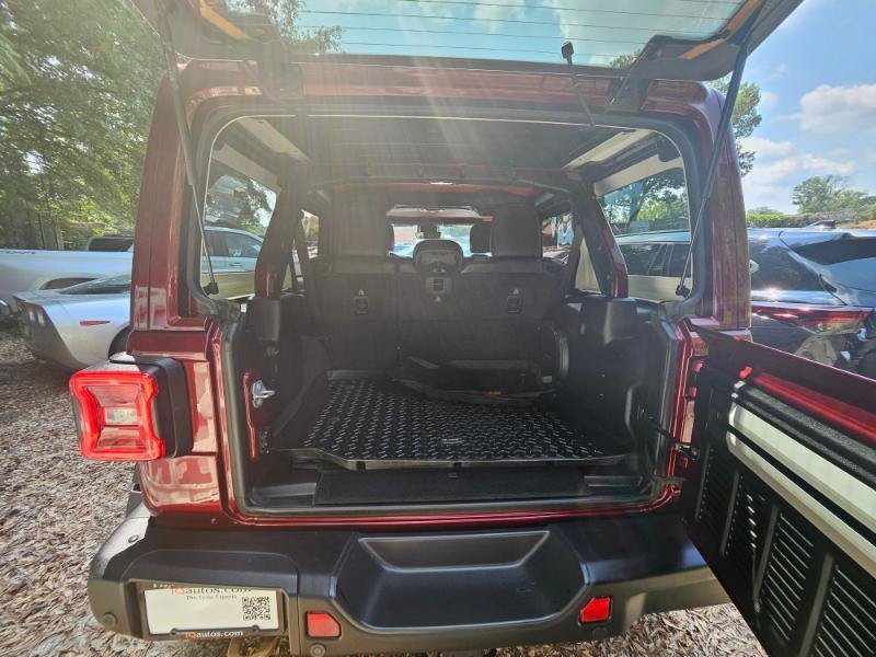 Used 2022 Jeep Wrangler Unlimited Rubicon AWD/4WD image 93