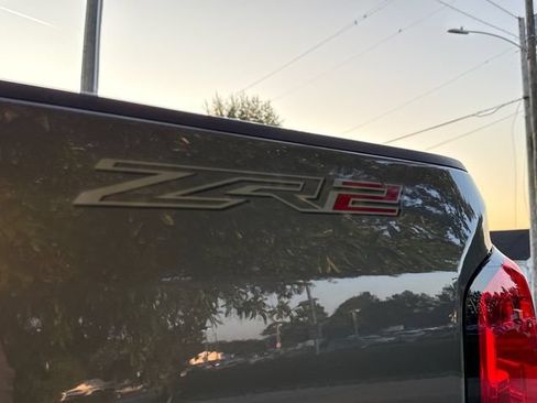 Used 2018 Chevrolet Colorado ZR2 AWD/4WD image 6