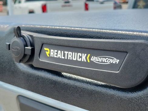 Used 2025 GMC Sierra 1500 Denali AWD/4WD image 9