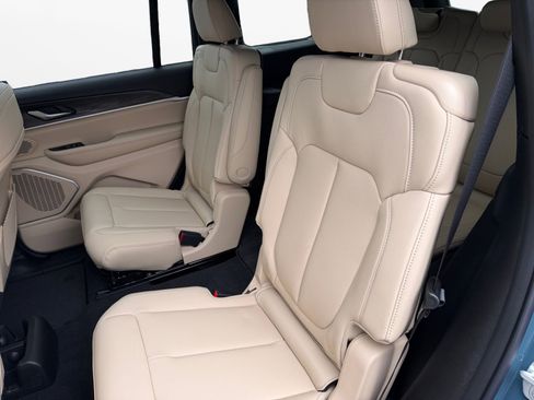 New 2026 Jeep Grand Cherokee L Limited w/ Limited Altitude Package image 13