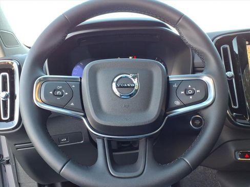 New 2026 Volvo XC40 B4 Plus w/ Climate Package image 29