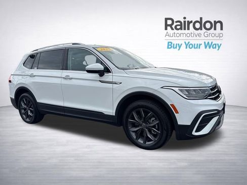 Used 2022 Volkswagen Tiguan SE AWD/4WD image 1