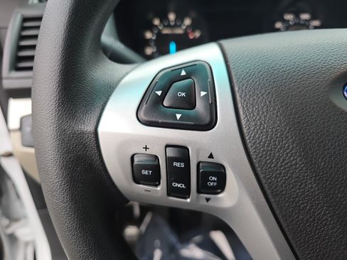 Used 2015 Ford Explorer FWD image 19