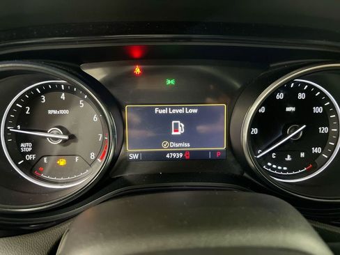 Used 2023 Buick Encore GX Select w/ Sport Touring Package FWD image 12