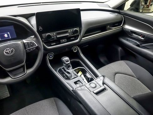 Certified 2025 Toyota Grand Highlander FWD image 14