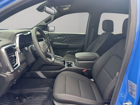 New 2026 GMC Canyon Elevation w/ Convenience Package image 9