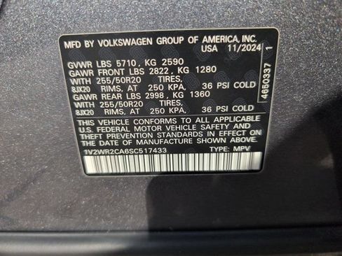 Used 2025 Volkswagen Atlas SE FWD image 36
