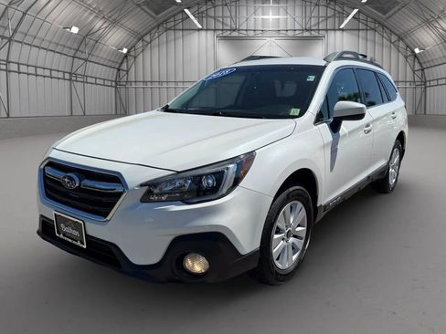 Used 2018 Subaru Outback 2.5i Premium AWD/4WD image 11