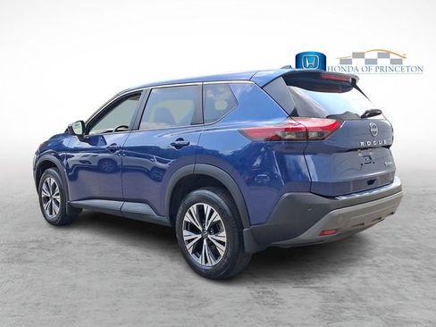 Used 2023 Nissan Rogue SV AWD/4WD image 4