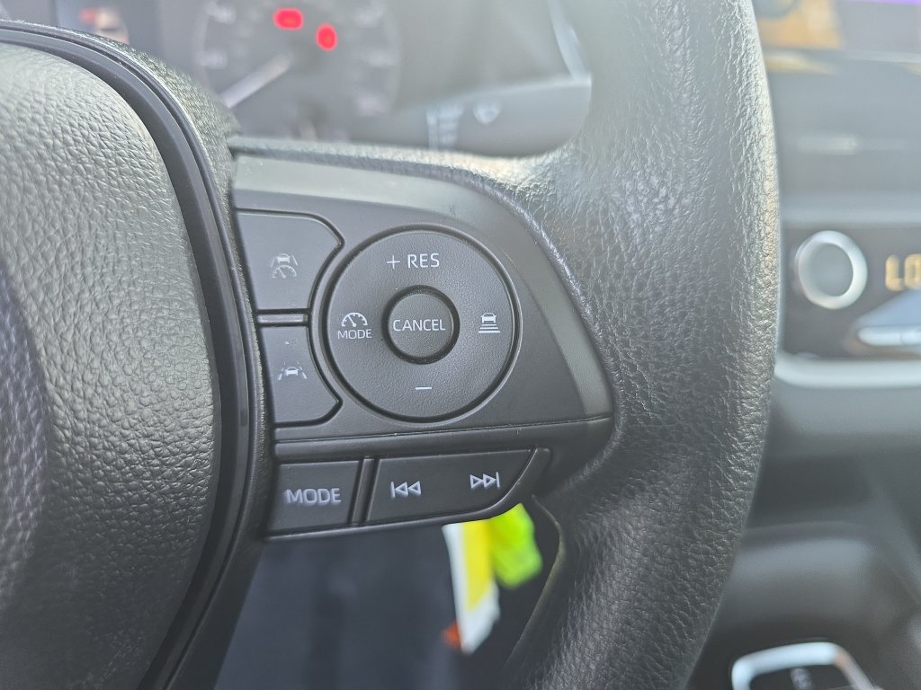 Used 2024 Toyota Corolla LE FWD image 18