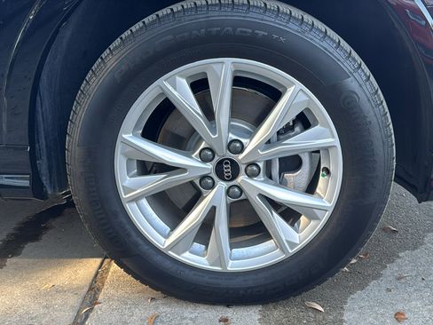 Certified 2025 Audi Q3 2.0T Premium image 30