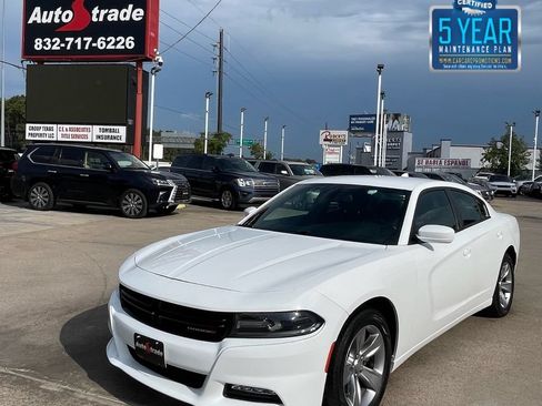 Used 2018 Dodge Charger SXT Plus RWD image 1