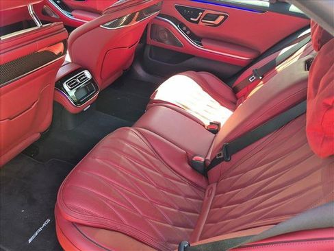 Used 2025 Mercedes-Benz S 63 AMG S image 18