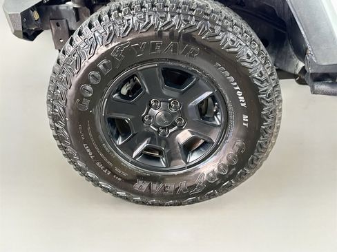 Used 2012 Jeep Wrangler Rubicon w/ PWR Convenience Group AWD/4WD image 36