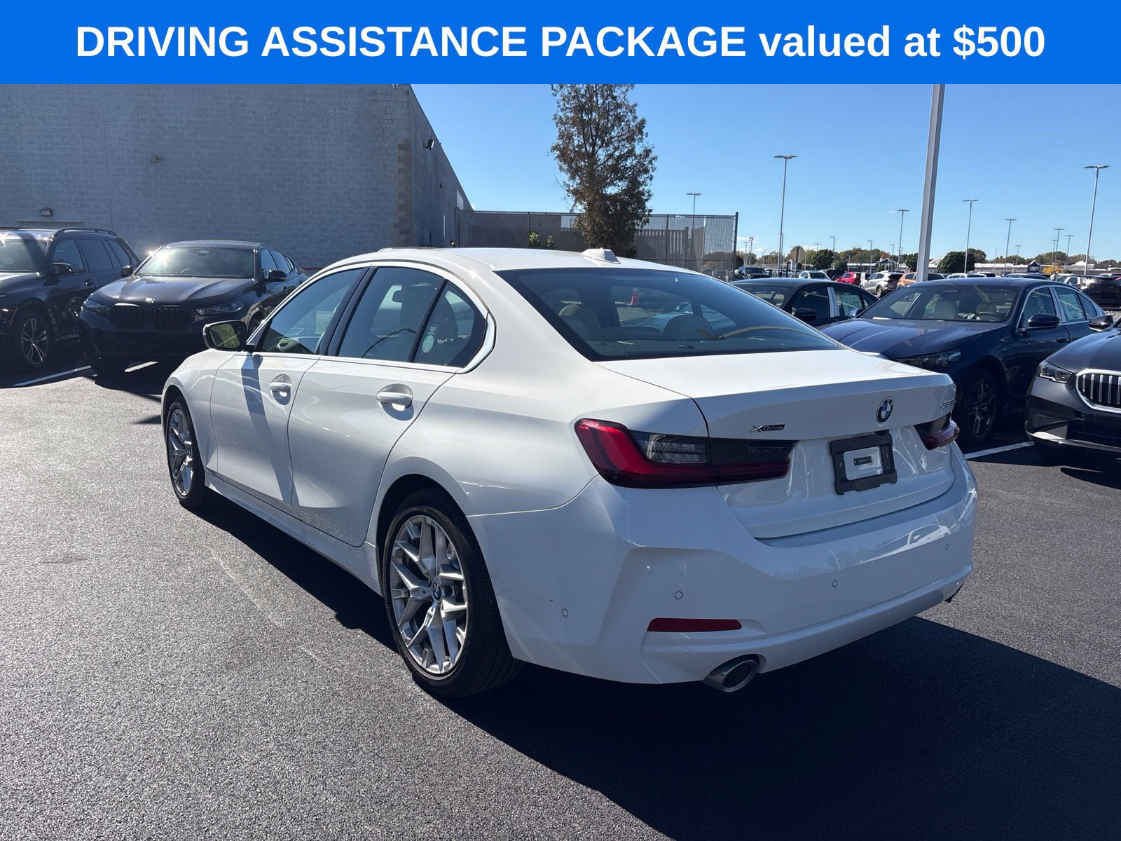Used 2026 BMW 330i xDrive Sedan w/ Convenience Package AWD/4WD image 4