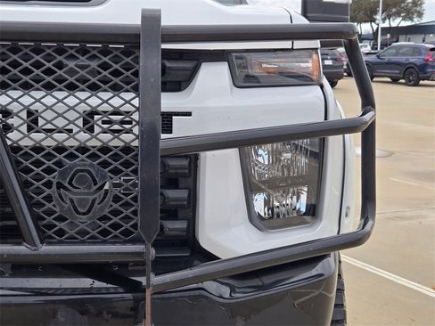 Used 2023 Chevrolet Silverado 2500 Custom w/ Custom Convenience Package image 31