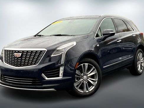 Used 2025 Cadillac XT5 Premium Luxury image 12