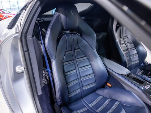 Used 2019 Ferrari 812 Superfast RWD image 27