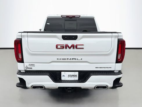 Used 2024 GMC Sierra 1500 Denali AWD/4WD image 4