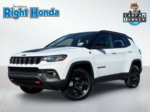 Used 2024 Jeep Compass Trailhawk AWD/4WD image 1