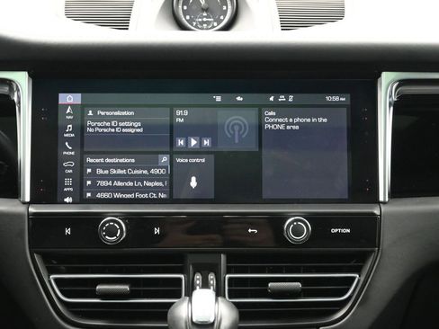 Certified 2024 Porsche Macan S w/ Premium Plus Package image 21