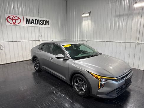 Used 2025 Kia K4 FWD image 4