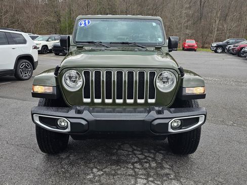 Used 2021 Jeep Wrangler Unlimited Sahara w/ Uconnect 4C Nav & Sound Group image 3