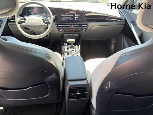 New 2026 Kia Niro EX FWD image 22