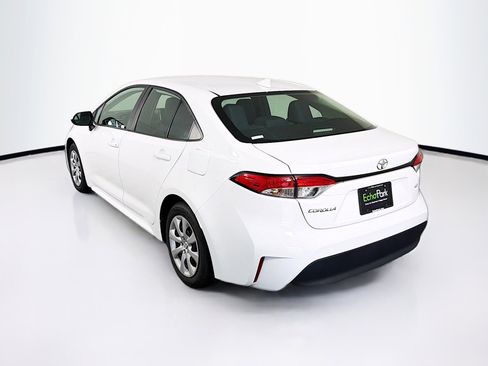 Used 2024 Toyota Corolla LE FWD image 5
