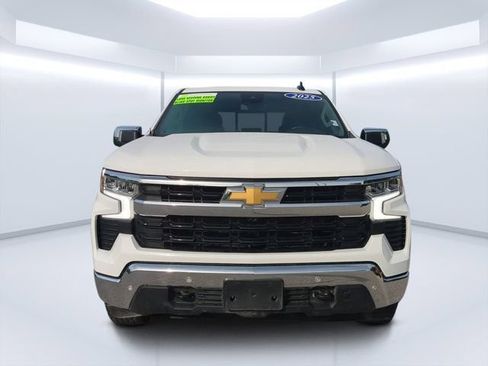 Used 2025 Chevrolet Silverado 1500 LT w/ Safety Package AWD/4WD image 8