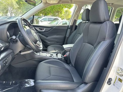 Certified 2022 Subaru Forester Premium AWD/4WD image 11