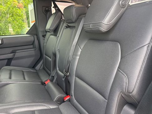 Used 2025 Ford Bronco Badlands w/ Sasquatch Package AWD/4WD image 12