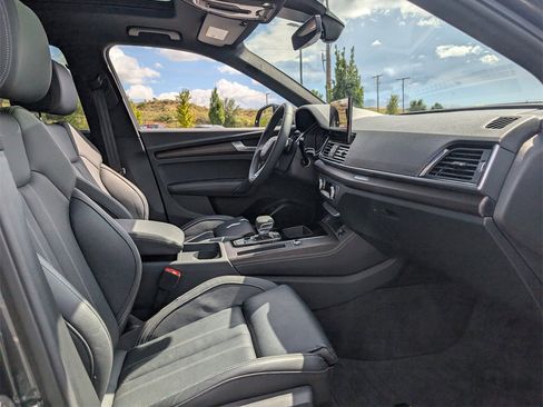Used 2024 Audi Q5 e Premium Plus image 20