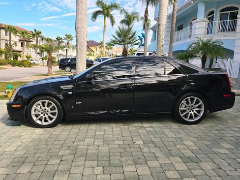 Used 2009 Cadillac STS V image 31