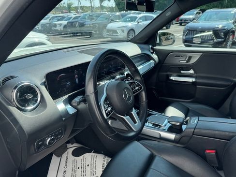 Used 2020 Mercedes-Benz GLB 250 4MATIC image 25