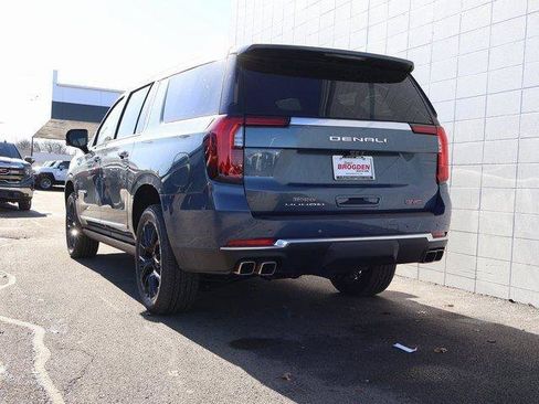 New 2026 GMC Yukon XL Denali w/ Denali Reserve Package image 4
