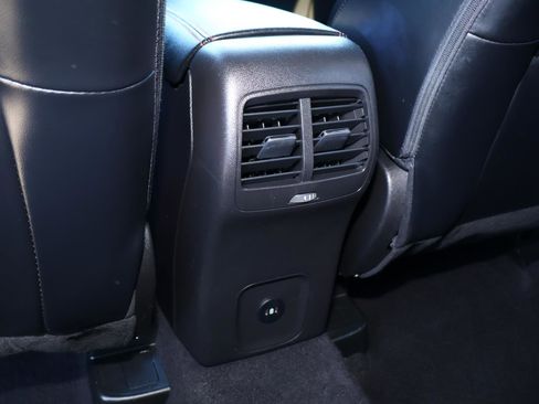 Used 2023 Ford Escape ST-Line image 12