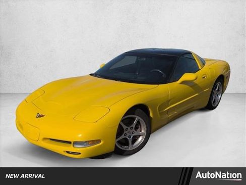 Used 2004 Chevrolet Corvette Coupe w/ Preferred Equipment Group image 1