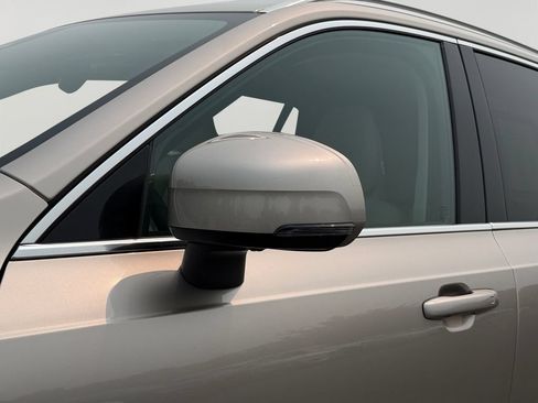 Certified 2023 Volvo XC90 B6 Plus AWD/4WD image 28