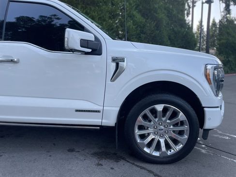 Used 2023 Ford F150 Limited image 2