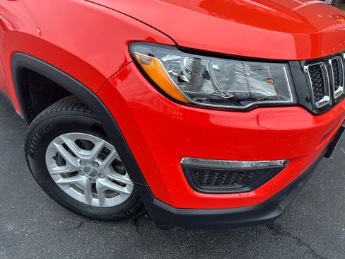 Used 2018 Jeep Compass Sport image 3