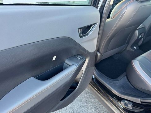 Used 2025 Subaru Crosstrek 2.5i Limited image 16