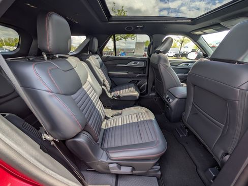 New 2026 Ford Explorer ST-Line image 7