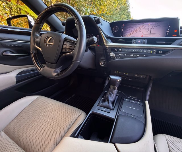 Certified 2021 Lexus ES 350 w/ Premium Package FWD image 32